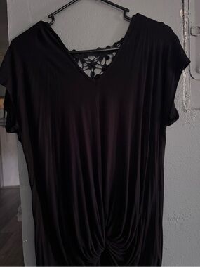 Black Women's V-Neck Knot Front Top
